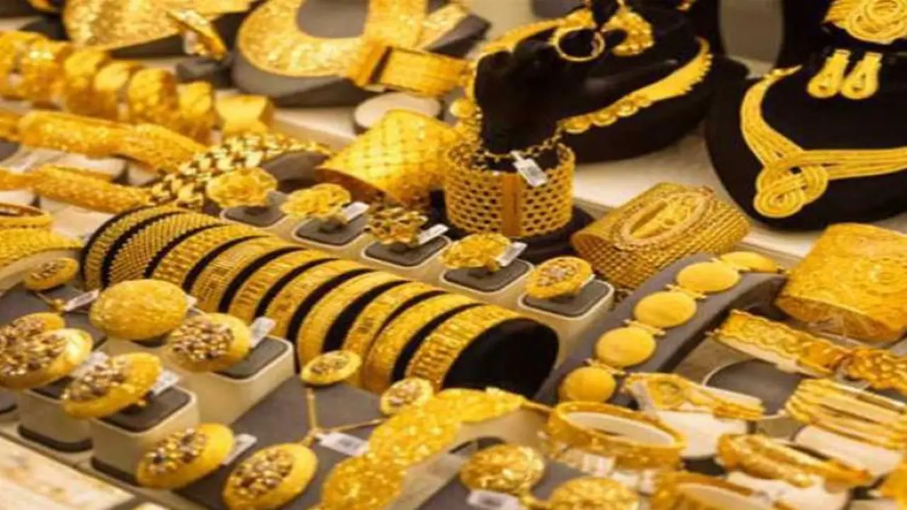 تغيرات أسعار الذهب في مصر مع بداية التعاملات الصباحية في الأسواق المحلية